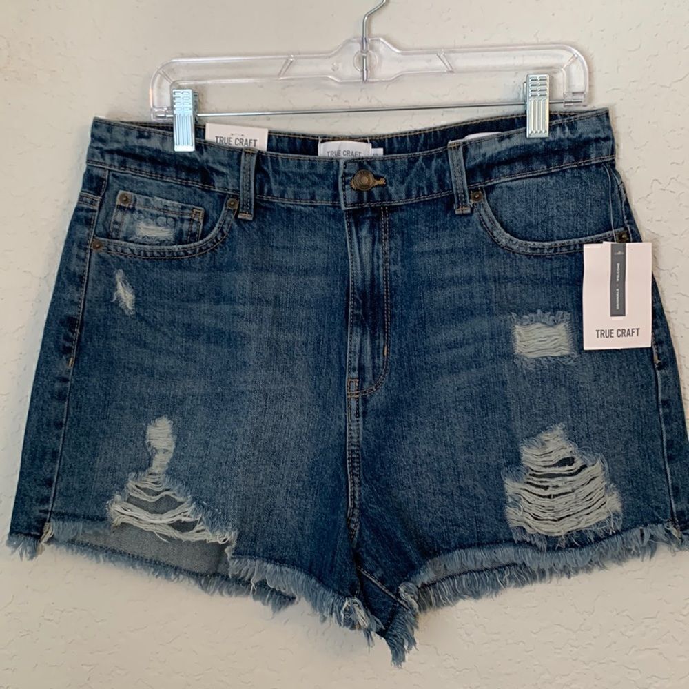 NWT TRUE CRAFT High-Rise Waist Womens Short Size 13